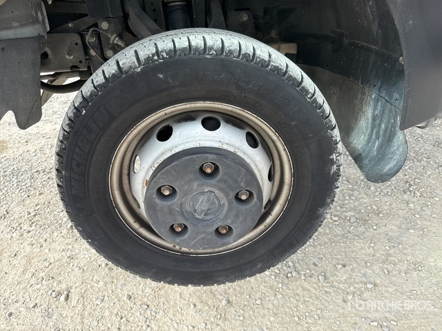 Nissan Cabstar 35.12 Piattaforma autocarrata - Dvižna ploščad montirana na tovornjak: slika 5 Nissan Cabstar 35.12 Piattaforma autocarrata - Dvižna ploščad montirana na tovornjak: slika 5