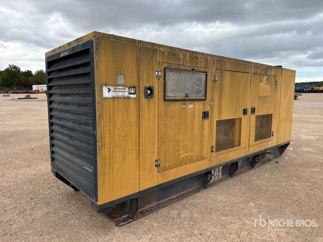 2000 Cat 400 365 kVA Containerized Stand-By ... Generator Set - Generator: slika 1 2000 Cat 400 365 kVA Containerized Stand-By ... Generator Set - Generator: slika 1
