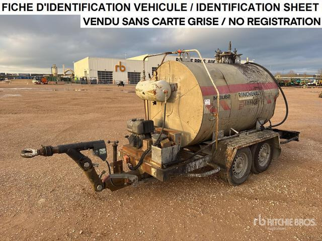 2001 CSM 6RC142 2000 L Remorque Repandeuse 2 Es ... Asphalt Distributor Trailer - Brizgalka za bitumen: slika 1 2001 CSM 6RC142 2000 L Remorque Repandeuse 2 Es ... Asphalt Distributor Trailer - Brizgalka za bitumen: slika 1