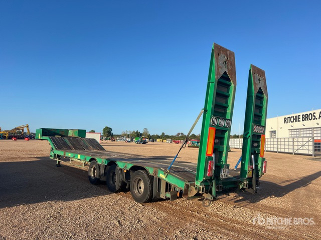 2006 ACTM S46315 Semi-Remorque Porte-Engins 3 Es ... Lowboy Trailer - Nizko noseča polprikolica: slika 4 2006 ACTM S46315 Semi-Remorque Porte-Engins 3 Es ... Lowboy Trailer - Nizko noseča polprikolica: slika 4