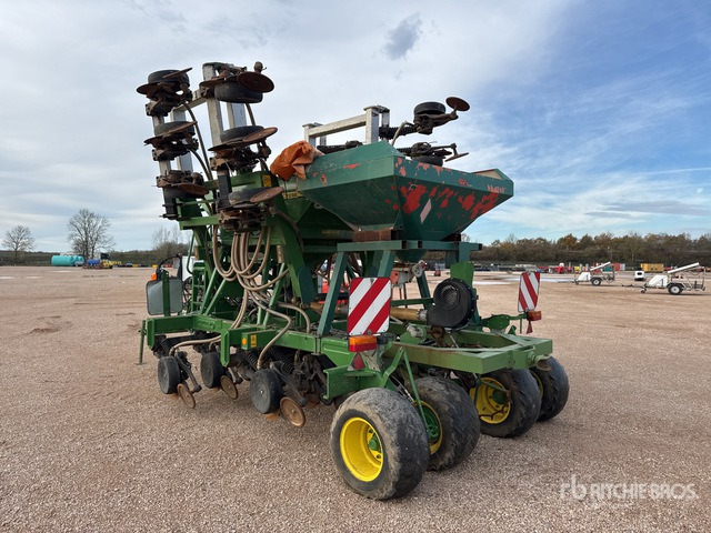 2011 John Deere 750A 6 m Semi-Mount Semoir Simplifie ... Air Seeder - Sejalnica: slika 3 2011 John Deere 750A 6 m Semi-Mount Semoir Simplifie ... Air Seeder - Sejalnica: slika 3