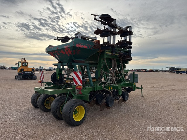 2011 John Deere 750A 6 m Semi-Mount Semoir Simplifie ... Air Seeder - Sejalnica: slika 4 2011 John Deere 750A 6 m Semi-Mount Semoir Simplifie ... Air Seeder - Sejalnica: slika 4
