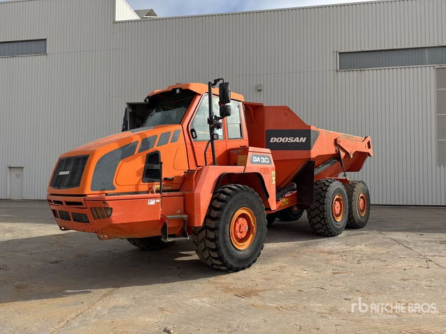 2015 Doosan DA30 Tombereau Articule Articulated Dump Truck - Zglobni demper: slika 2 2015 Doosan DA30 Tombereau Articule Articulated Dump Truck - Zglobni demper: slika 2