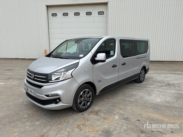 2017 Fiat Talento 125 Ecojet Mini Bus 9 Places Passenger Van - Potniški kombi, Dostavno vozilo z dvojno kabino: slika 1 2017 Fiat Talento 125 Ecojet Mini Bus 9 Places Passenger Van - Potniški kombi, Dostavno vozilo z dvojno kabino: slika 1