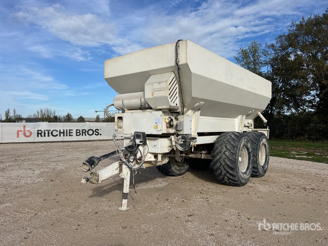 2018 Rabaud E75301 2200 mm Semi-Mount Epandeur A Chaux Fertilizer Applicator - Trosilnik gnojila: slika 2 2018 Rabaud E75301 2200 mm Semi-Mount Epandeur A Chaux Fertilizer Applicator - Trosilnik gnojila: slika 2