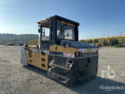 CAT PS-300B 7 Wheel Compacteur Pneumatique - Valjar: slika 2 CAT PS-300B 7 Wheel Compacteur Pneumatique - Valjar: slika 2