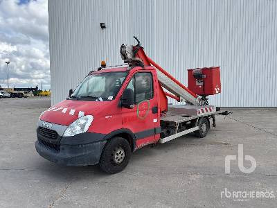 IVECO 35S11 2014 Multitel MT202 20 m on Cam ... - Dvižna ploščad montirana na tovornjak: slika 1 IVECO 35S11 2014 Multitel MT202 20 m on Cam ... - Dvižna ploščad montirana na tovornjak: slika 1