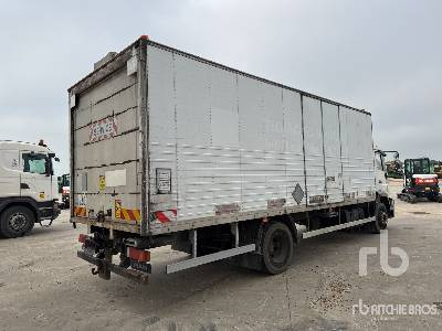 MAN LE220B 4x2 Camion Fourgon - Tovornjak zabojnik: slika 3 MAN LE220B 4x2 Camion Fourgon - Tovornjak zabojnik: slika 3