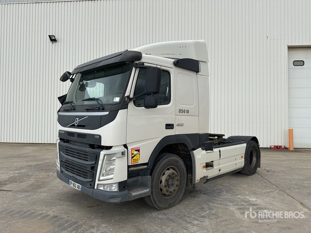2015 Volvo FM450 Tracteur Routier Cabine Couchette S/A Sleeper Truck Tractor - Vlačilec: slika 1 2015 Volvo FM450 Tracteur Routier Cabine Couchette S/A Sleeper Truck Tractor - Vlačilec: slika 1