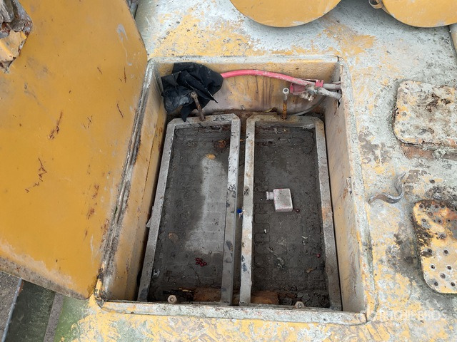 1999 Cat 771D Haul Truck - Togi demper/ Demper za skale: slika 4 1999 Cat 771D Haul Truck - Togi demper/ Demper za skale: slika 4