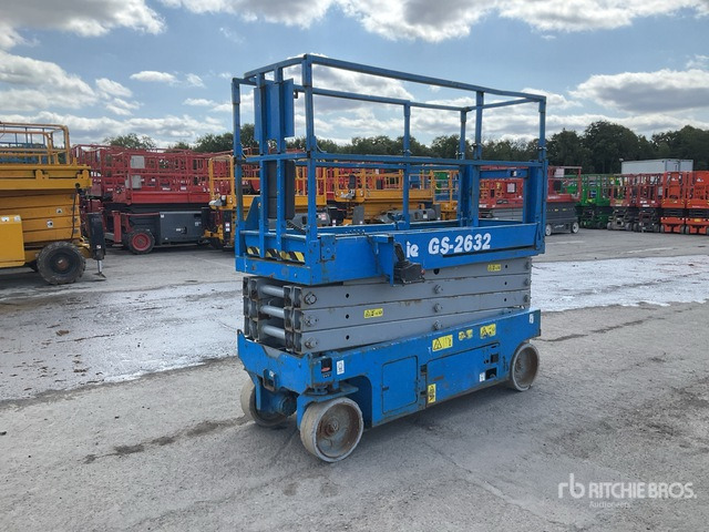 2011 Genie GS2632 Electric Scissor Lift - Škarjasta dvižna ploščad: slika 1 2011 Genie GS2632 Electric Scissor Lift - Škarjasta dvižna ploščad: slika 1