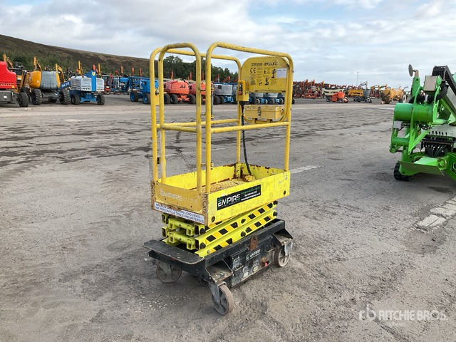 2012 Youngman Boss X3 Electric (Inoperable) Scissor Lift - Škarjasta dvižna ploščad: slika 4 2012 Youngman Boss X3 Electric (Inoperable) Scissor Lift - Škarjasta dvižna ploščad: slika 4