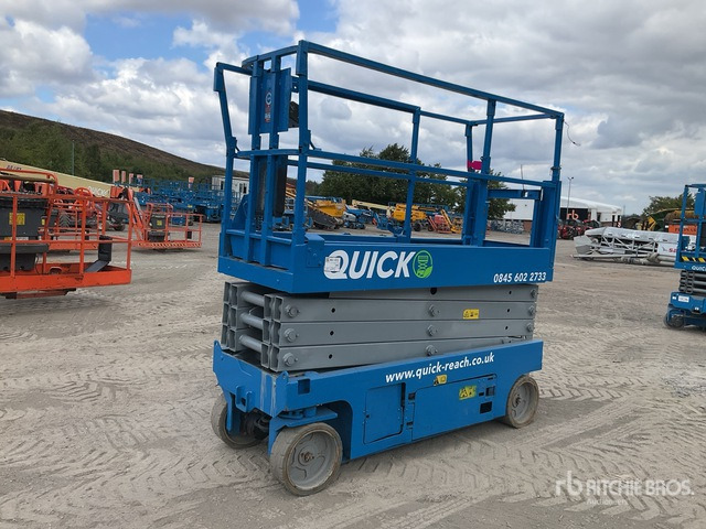 Škarjasta dvižna ploščad 2014 Genie GS2632 Electric Scissor Lift: slika 1
