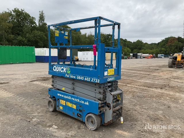 2015 Genie GS1932 Electric Scissor Lift - Škarjasta dvižna ploščad: slika 4 2015 Genie GS1932 Electric Scissor Lift - Škarjasta dvižna ploščad: slika 4