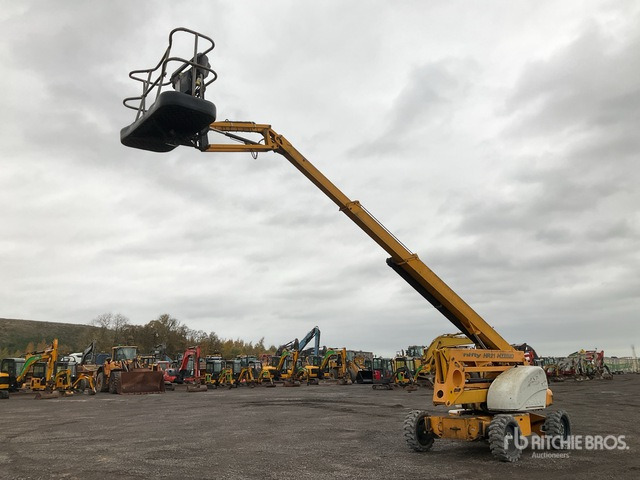2015 Nifty-Lift HR21-141 4WD Hybrid Articulating Boom Lift - Zglobna dvižna ploščad: slika 2 2015 Nifty-Lift HR21-141 4WD Hybrid Articulating Boom Lift - Zglobna dvižna ploščad: slika 2