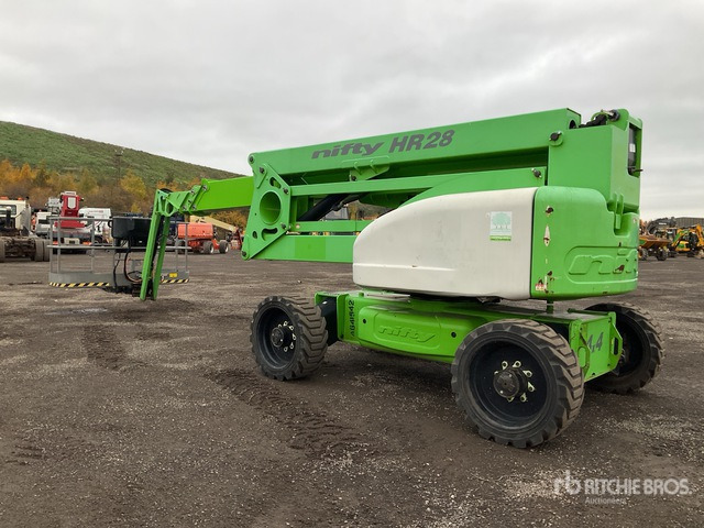2015 Nifty-Lift HR28D 4WD Diesel Articulating Boom Lift - Zglobna dvižna ploščad: slika 4 2015 Nifty-Lift HR28D 4WD Diesel Articulating Boom Lift - Zglobna dvižna ploščad: slika 4