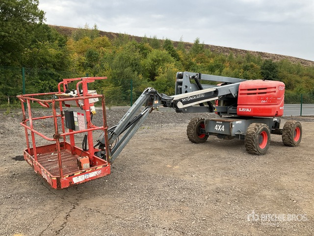 2015 Skyjack SJ51AJ 4WD Diesel Articulating Boom Lift - Zglobna dvižna ploščad: slika 1 2015 Skyjack SJ51AJ 4WD Diesel Articulating Boom Lift - Zglobna dvižna ploščad: slika 1