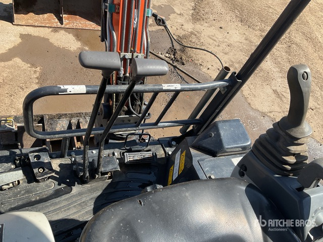 2017 Hitachi ZX19U-5AYR Remote Control Unit Mini Excavator: <6.6t - Mini bager: slika 4 2017 Hitachi ZX19U-5AYR Remote Control Unit Mini Excavator: <6.6t - Mini bager: slika 4