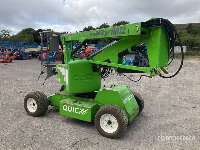 2017 Nifty HR12?NDE 2WD Hybrid Articulating Boom Lift - Zglobna dvižna ploščad: slika 4 2017 Nifty HR12?NDE 2WD Hybrid Articulating Boom Lift - Zglobna dvižna ploščad: slika 4