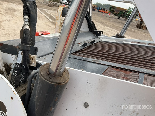 2019 Bobcat T870 Two-Speed High Flow Tracked Skid Steer Loader - Mini nakladalec: slika 5 2019 Bobcat T870 Two-Speed High Flow Tracked Skid Steer Loader - Mini nakladalec: slika 5