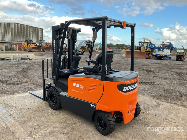 2023 Doosan B25X-7 PLUS 2500 kg Electric Forklift - Električni viličar: slika 3 2023 Doosan B25X-7 PLUS 2500 kg Electric Forklift - Električni viličar: slika 3