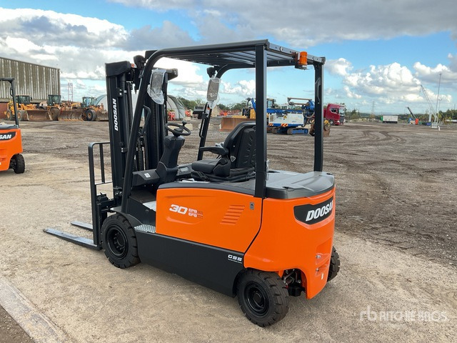 2023 Doosan B30X-7 PLUS 2023 Doosan B30X-7 PLUS 3000 kg Electric Forklift (Unused) Electric Forklift - Električni viličar: slika 4 2023 Doosan B30X-7 PLUS 2023 Doosan B30X-7 PLUS 3000 kg Electric Forklift (Unused) Electric Forklift - Električni viličar: slika 4