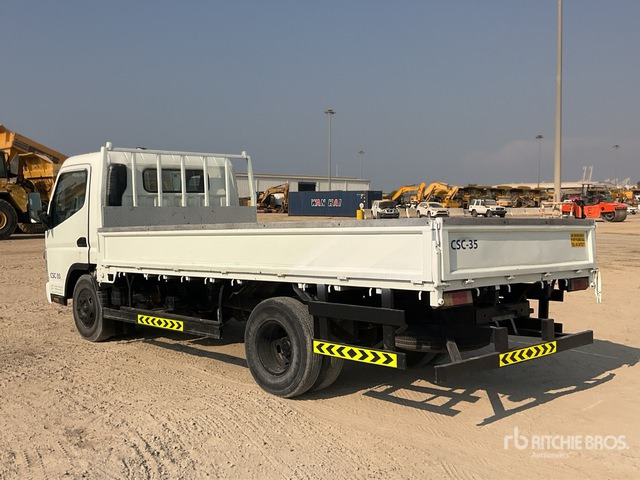 2006 Mitsubishi Canter 4x2 Flatbed Truck - Tovornjak s kesonom: slika 2 2006 Mitsubishi Canter 4x2 Flatbed Truck - Tovornjak s kesonom: slika 2