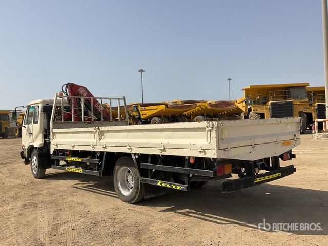 2006 Nissan MK210 2006 HMF 683K1 Knuckle Boom on 4x2 Flatbed Truck with Crane - Tovornjak s kesonom, Tovornjak z dvigalom: slika 2 2006 Nissan MK210 2006 HMF 683K1 Knuckle Boom on 4x2 Flatbed Truck with Crane - Tovornjak s kesonom, Tovornjak z dvigalom: slika 2