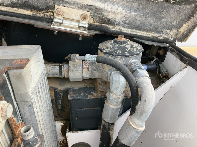 2008 Bobcat T40170 - Teleskopski viličar: slika 5 2008 Bobcat T40170 - Teleskopski viličar: slika 5