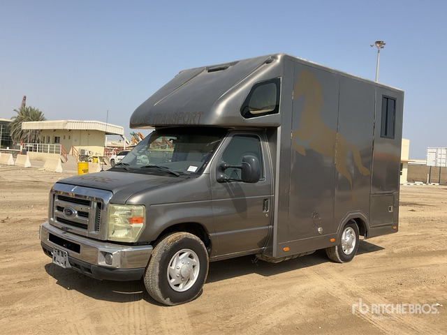 2008 Ford F-350 4x2 Horse Transporting Truck :Misc. Truck - Tovornjak za prevoz konj: slika 1 2008 Ford F-350 4x2 Horse Transporting Truck :Misc. Truck - Tovornjak za prevoz konj: slika 1