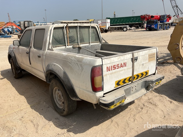 2008 Nissan 4x4 Crew Cab (Inoperable) Pickup - Poltovornjak: slika 3 2008 Nissan 4x4 Crew Cab (Inoperable) Pickup - Poltovornjak: slika 3