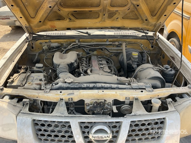 2008 Nissan 4x4 Crew Cab (Inoperable) Pickup - Poltovornjak: slika 5 2008 Nissan 4x4 Crew Cab (Inoperable) Pickup - Poltovornjak: slika 5