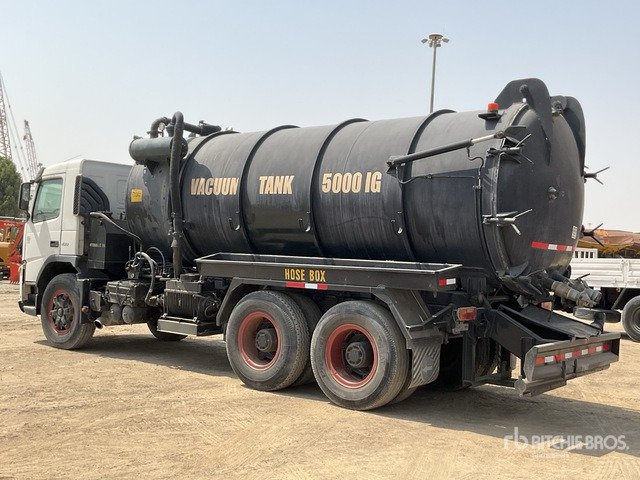 2008 Volvo FM400 6x4 20000 Liters Vacuum Tanker Truck - Vakuumski tovornjak: slika 3 2008 Volvo FM400 6x4 20000 Liters Vacuum Tanker Truck - Vakuumski tovornjak: slika 3
