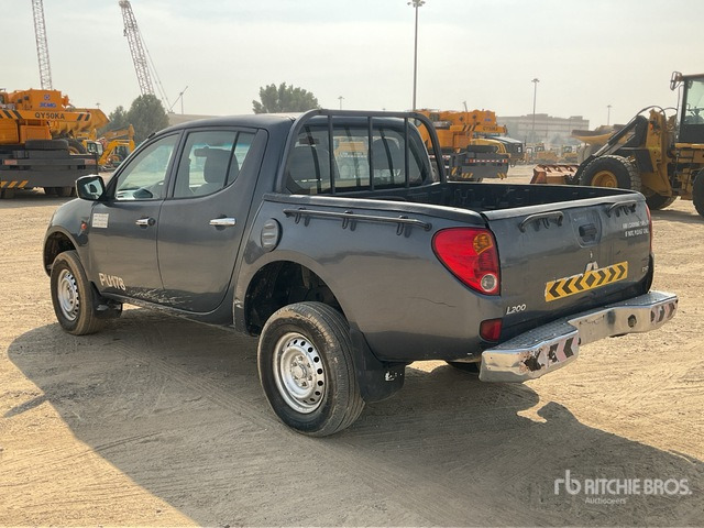 2009 Mitsubishi L200 4x4 Crew Cab Pickup - Poltovornjak: slika 2 2009 Mitsubishi L200 4x4 Crew Cab Pickup - Poltovornjak: slika 2