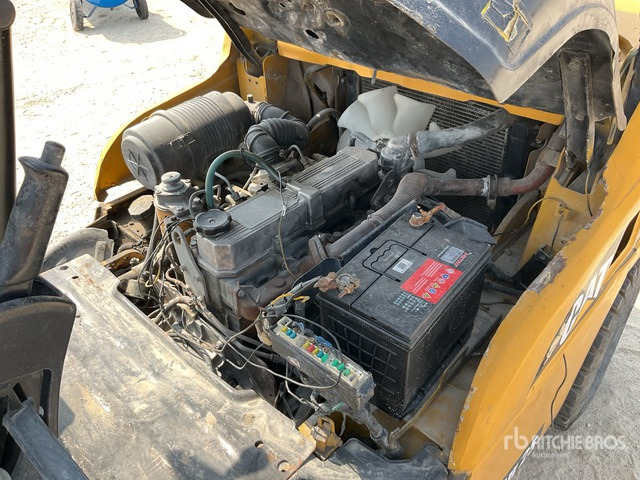 2010 Cat DP25NT 2.5 ton Forklift - Diesel viličar: slika 5 2010 Cat DP25NT 2.5 ton Forklift - Diesel viličar: slika 5