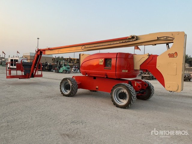 2010 JLG 800AJ 4WD Diesel Articulating Boom Lift - Zglobna dvižna ploščad: slika 4 2010 JLG 800AJ 4WD Diesel Articulating Boom Lift - Zglobna dvižna ploščad: slika 4