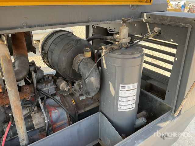 2011 Atlas Copco XAS186DD Mobile Air Compressor - Zračni kompresor: slika 4 2011 Atlas Copco XAS186DD Mobile Air Compressor - Zračni kompresor: slika 4