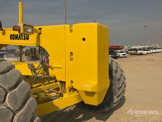 2011 Komatsu GD825A-2 Motor Grader - Greder: slika 4 2011 Komatsu GD825A-2 Motor Grader - Greder: slika 4