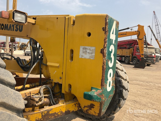 2011 Komatsu GD825A-2 - Greder: slika 5 2011 Komatsu GD825A-2 - Greder: slika 5