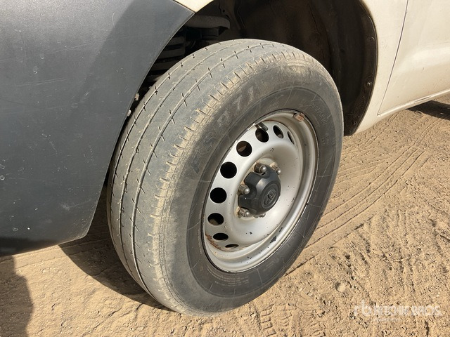 2011 Toyota Hilux 4x4 Crew Cab Pickup - Poltovornjak: slika 5 2011 Toyota Hilux 4x4 Crew Cab Pickup - Poltovornjak: slika 5