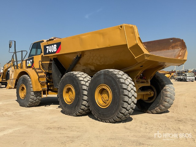 2012 Cat 740B Articulated Dump Truck - Zglobni demper: slika 2 2012 Cat 740B Articulated Dump Truck - Zglobni demper: slika 2