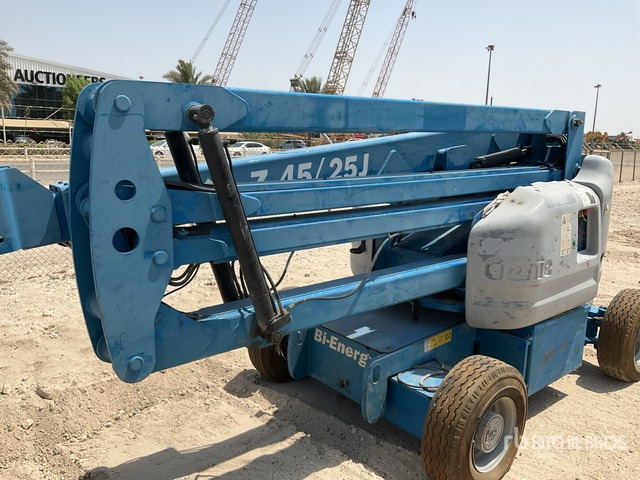 Zglobna dvižna ploščad 2012 Genie Z-45/25J 2WD Diesel (Inoperable) Articulating Boom Lift: slika 6