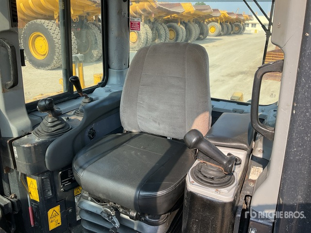 2012 Komatsu D155A-6 Crawler Dozer - Buldožer: slika 5 2012 Komatsu D155A-6 Crawler Dozer - Buldožer: slika 5