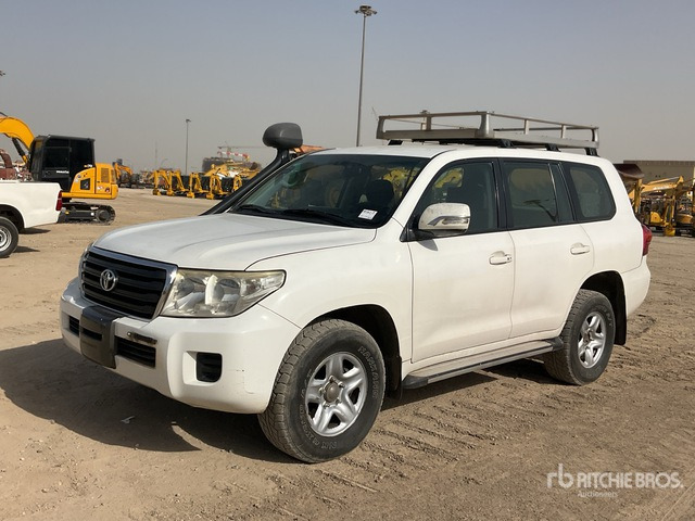2012 Toyota Land Cruiser GX 200L 4x4 SUV - SUV: slika 1 2012 Toyota Land Cruiser GX 200L 4x4 SUV - SUV: slika 1