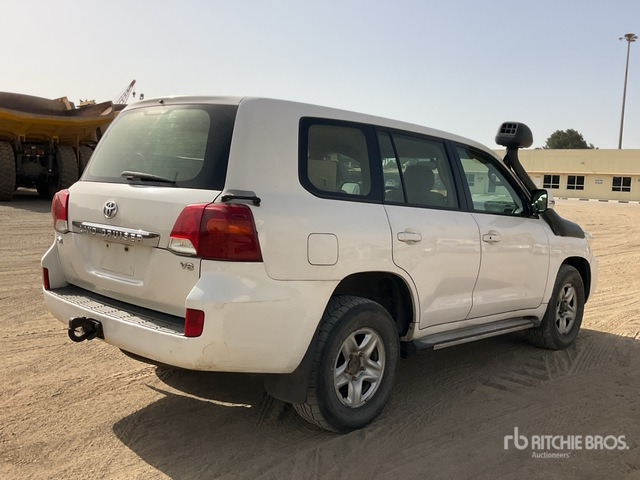 2012 Toyota Land Cruiser GX 200L 4x4 SUV - SUV: slika 3 2012 Toyota Land Cruiser GX 200L 4x4 SUV - SUV: slika 3
