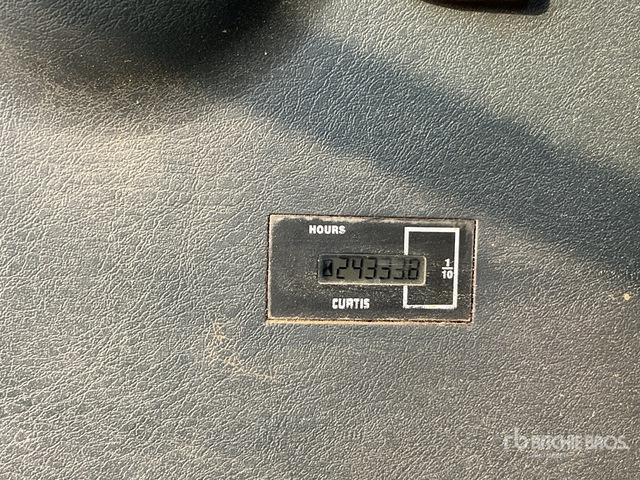 2013 Hyundai Robex 170W-9S - Bager na kolesih: slika 5 2013 Hyundai Robex 170W-9S - Bager na kolesih: slika 5