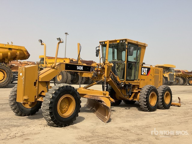 2014 Cat 140K - Greder: slika 1 2014 Cat 140K - Greder: slika 1