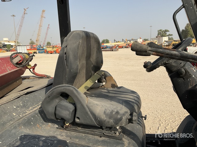 2014 Komatsu FH40-1 4 ton Forklift - Diesel viličar: slika 5 2014 Komatsu FH40-1 4 ton Forklift - Diesel viličar: slika 5