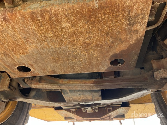 2014 Komatsu HM400-3 Articulated Dump Truck - Zglobni demper: slika 5 2014 Komatsu HM400-3 Articulated Dump Truck - Zglobni demper: slika 5