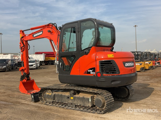 2015 Doosan DX60 Mini Excavator: <6.6t - Mini bager: slika 2 2015 Doosan DX60 Mini Excavator: <6.6t - Mini bager: slika 2